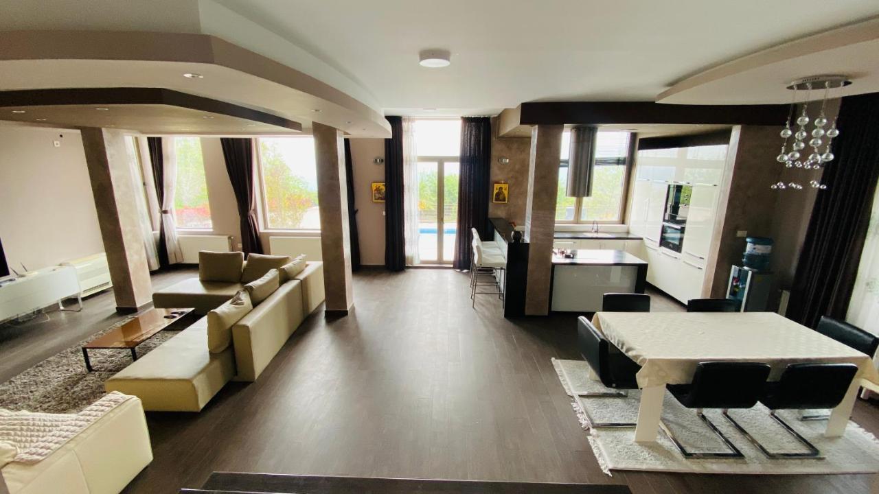 Villa Sunny Side Apartment Skopje Dolno Solnje Ngoại thất bức ảnh