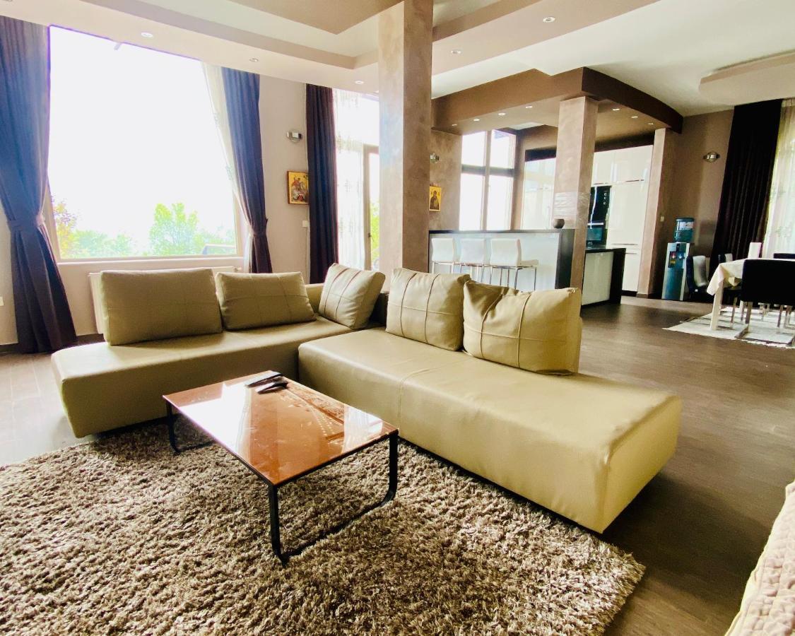 Villa Sunny Side Apartment Skopje Dolno Solnje Ngoại thất bức ảnh