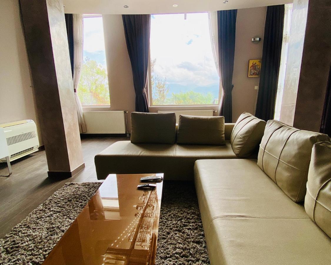 Villa Sunny Side Apartment Skopje Dolno Solnje Ngoại thất bức ảnh